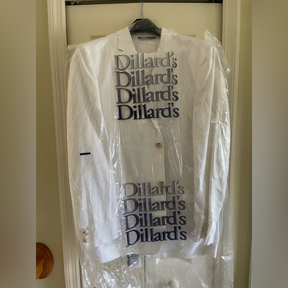 Perry Ellis Suit NWT Jacket size 42 pants size 36x32 all white